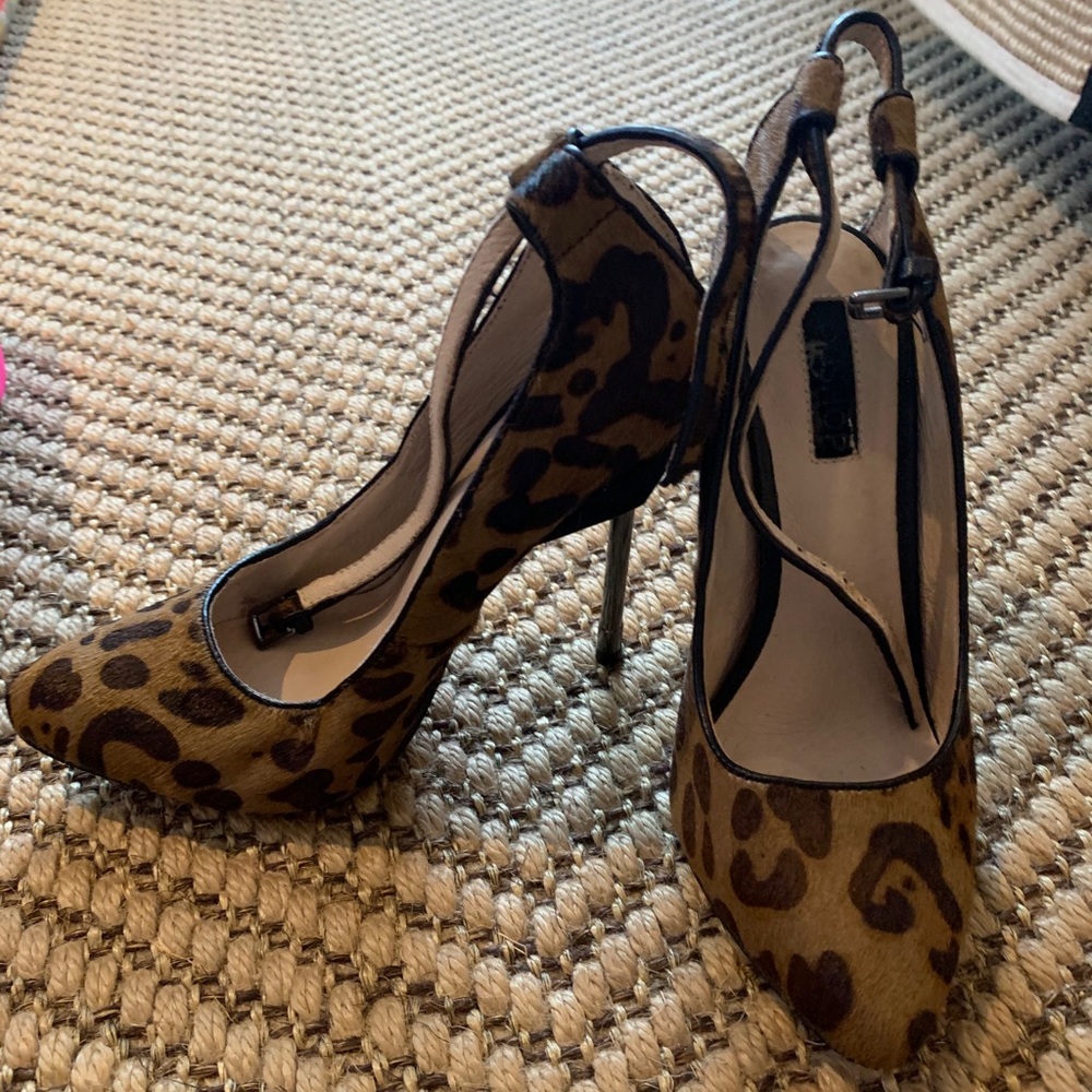 TOPSHOP Leopard Leather Stilettos